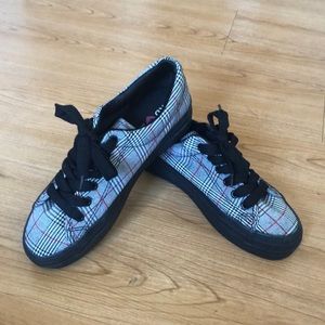 Platform gray, black & red plaid shoe.